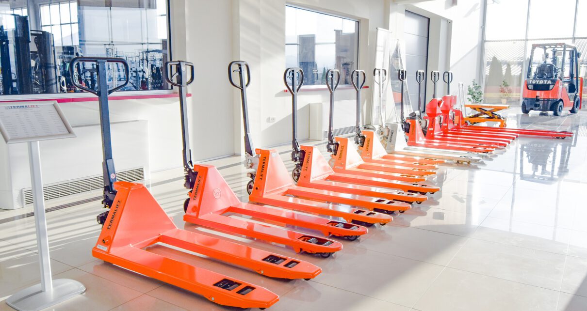 high lift pallet truck